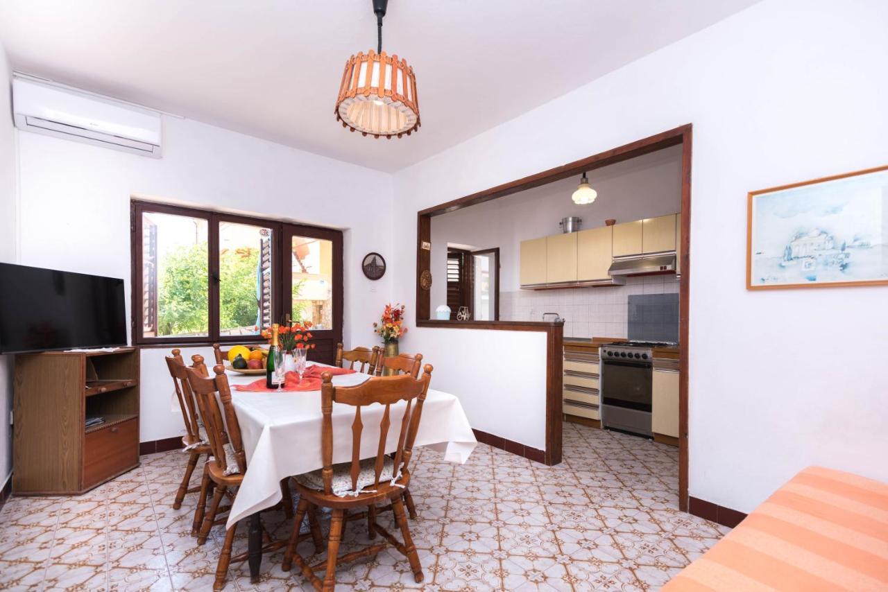 Apartments Salis Pag Town Dış mekan fotoğraf