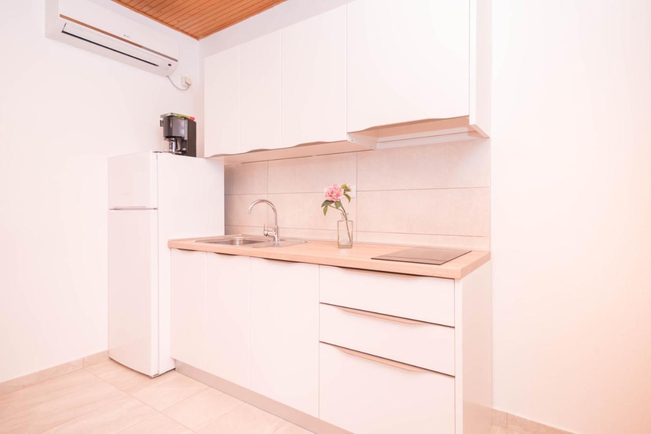 Apartments Salis Pag Town Dış mekan fotoğraf